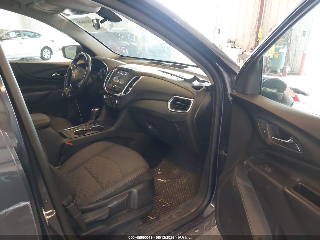 2019 Chevrolet Equinox LT photo 5