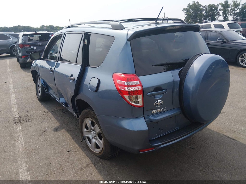 2012 Toyota RAV4 photo 3