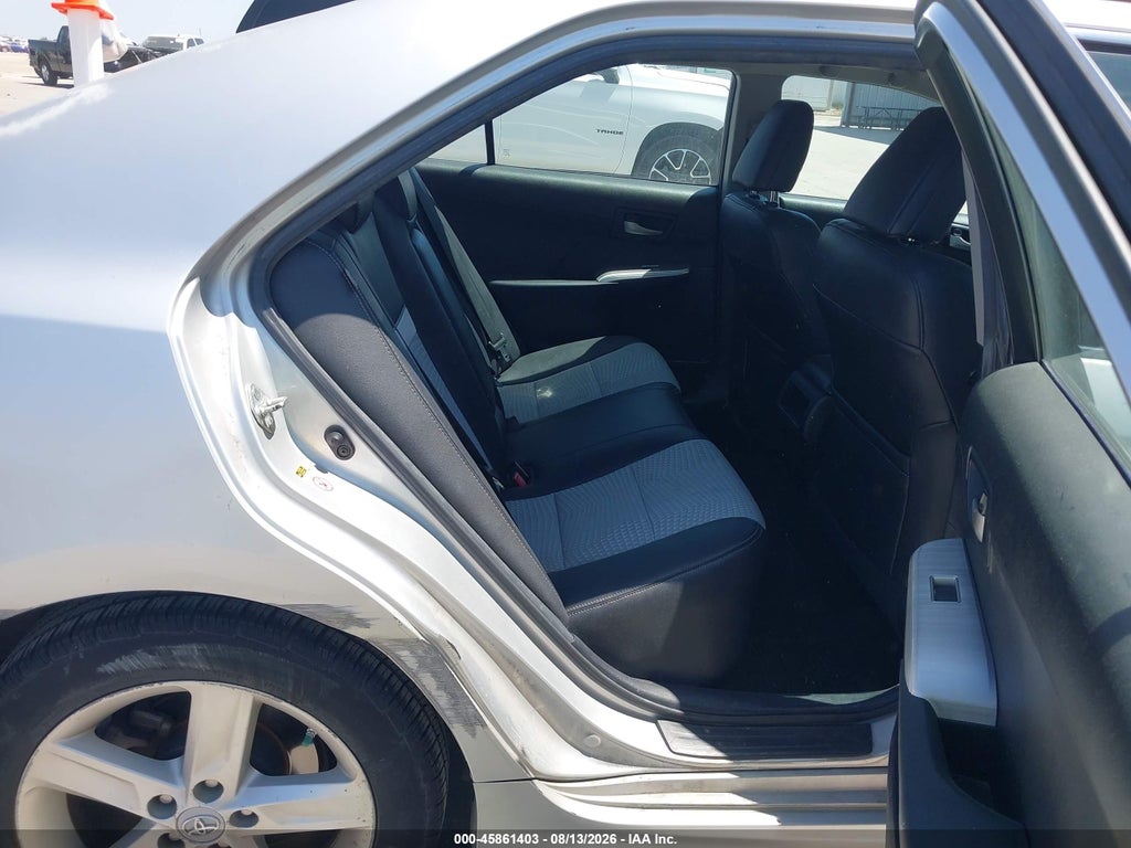 2013 Toyota Camry SE photo 8