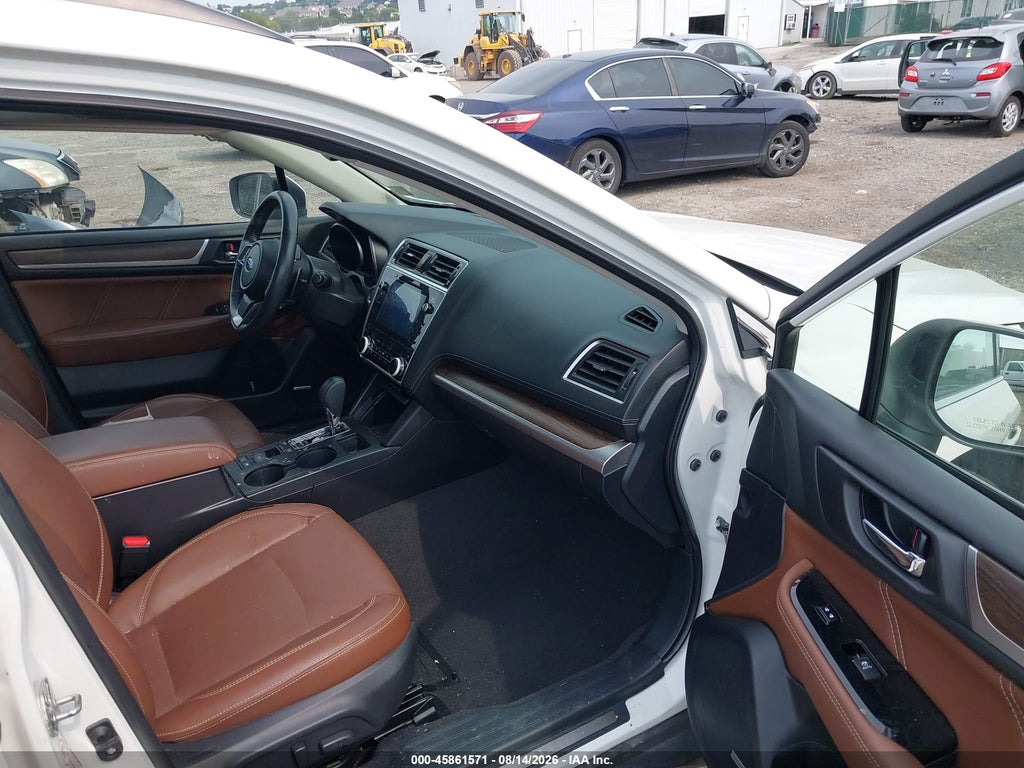2019 Subaru Outback 2.5I Touring photo 5