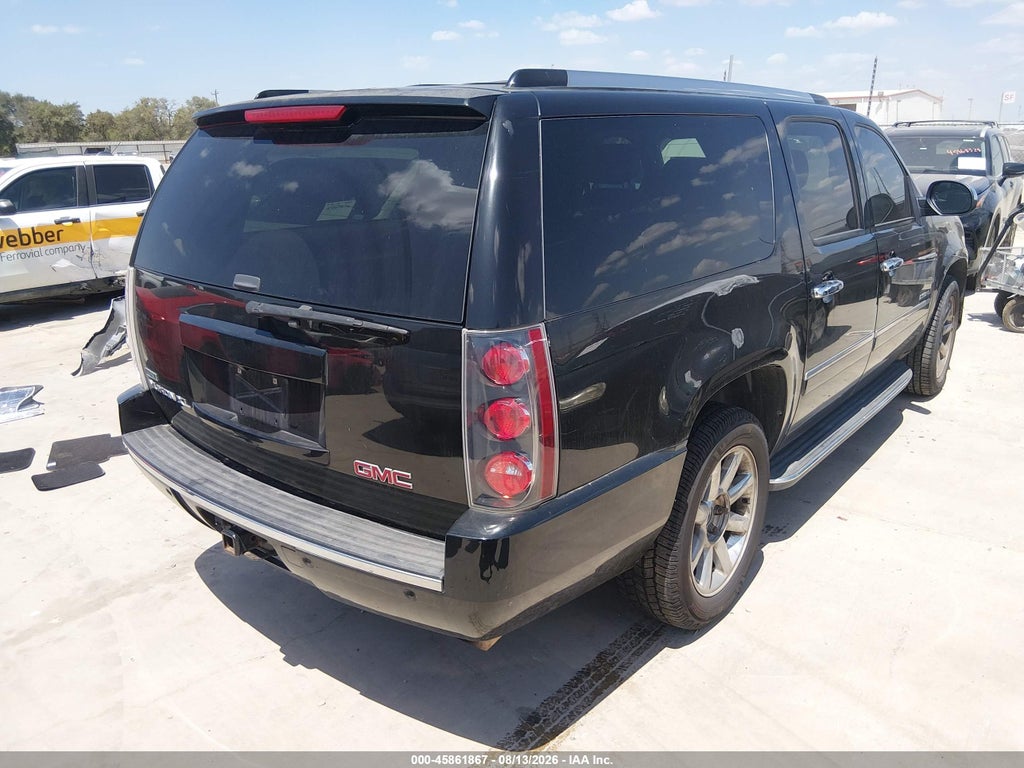 2011 GMC Yukon XL 1500 Denali photo 4