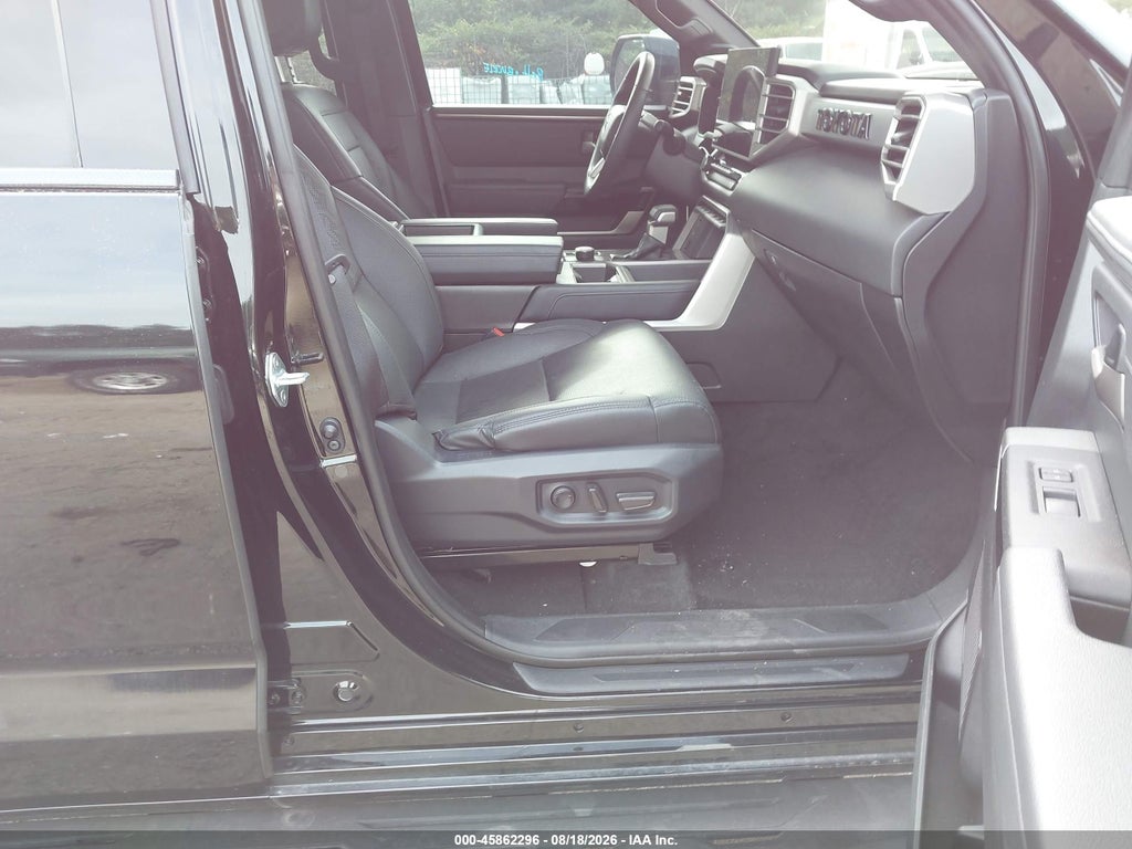 2025 Toyota Tundra Limited photo 5