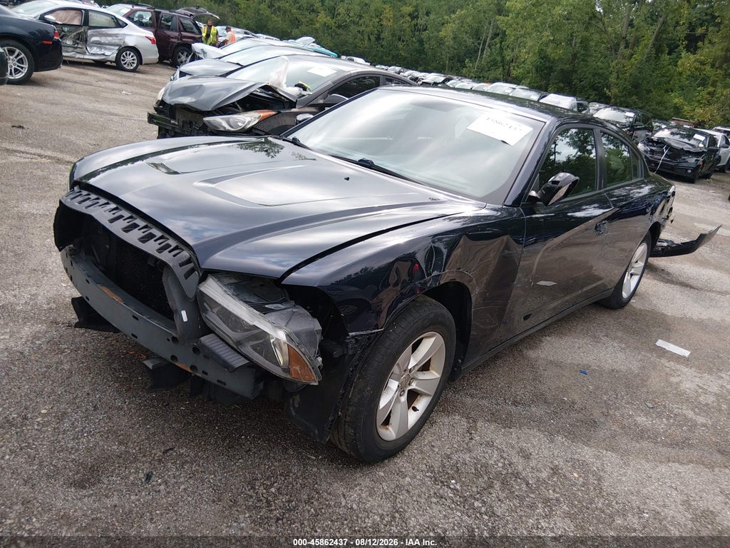 2011 Dodge Charger photo 2