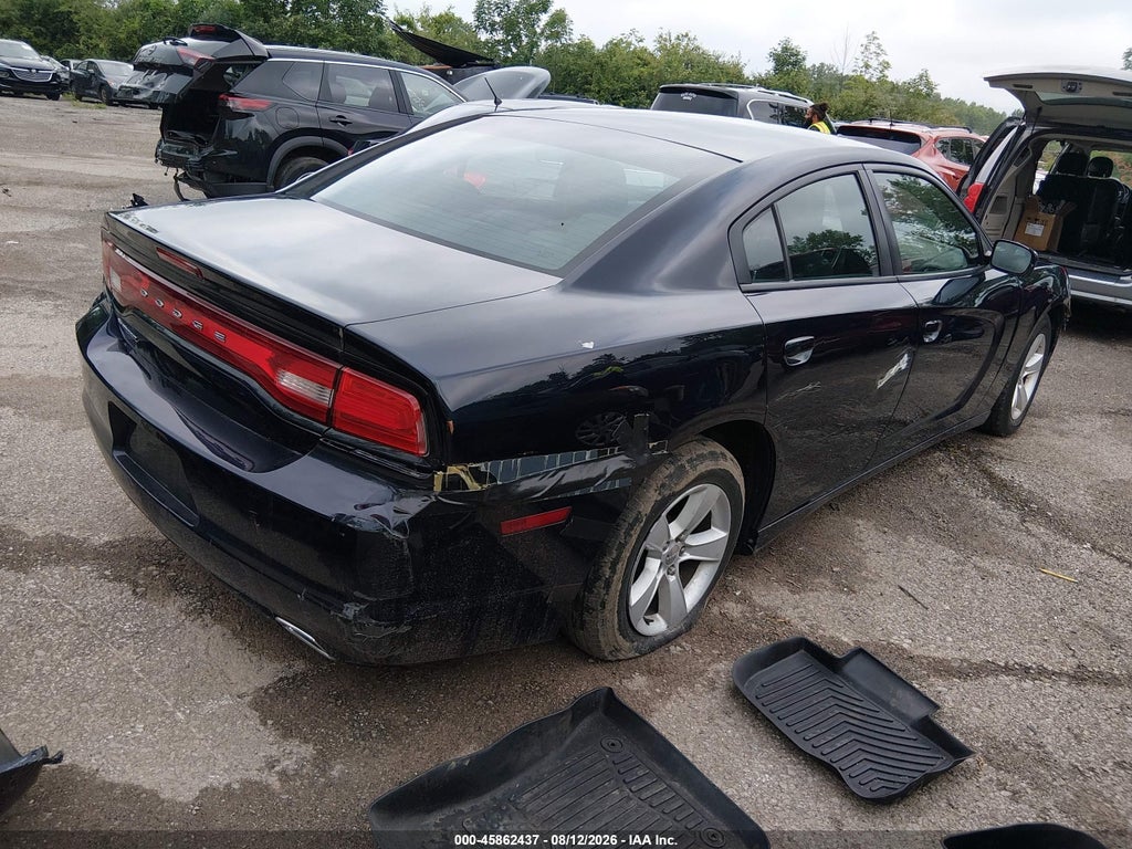 2011 Dodge Charger photo 4