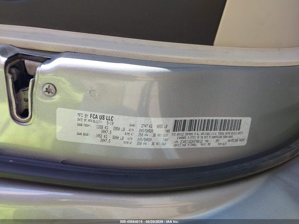 2019 Chrysler Pacifica Limited photo 9