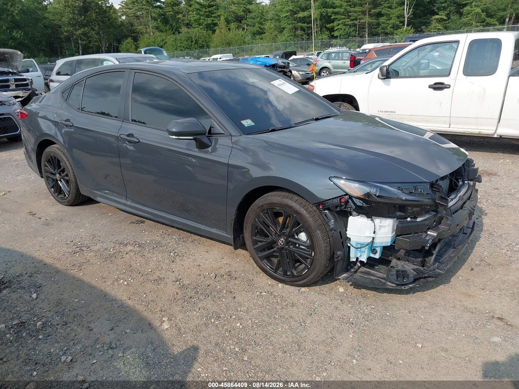 TOYOTA CAMRY 2026