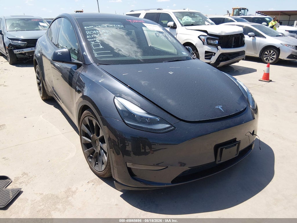 2025 TESLA MODEL Y 7SAYGAEE2SF295750
