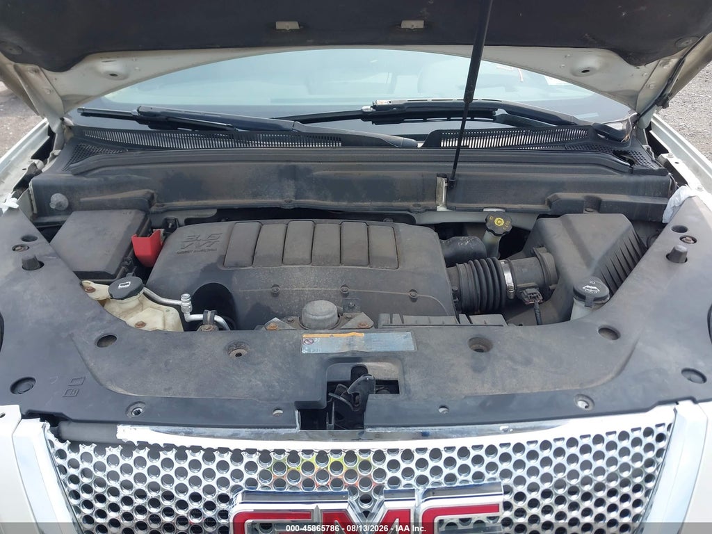 2011 GMC Acadia Denali photo 10