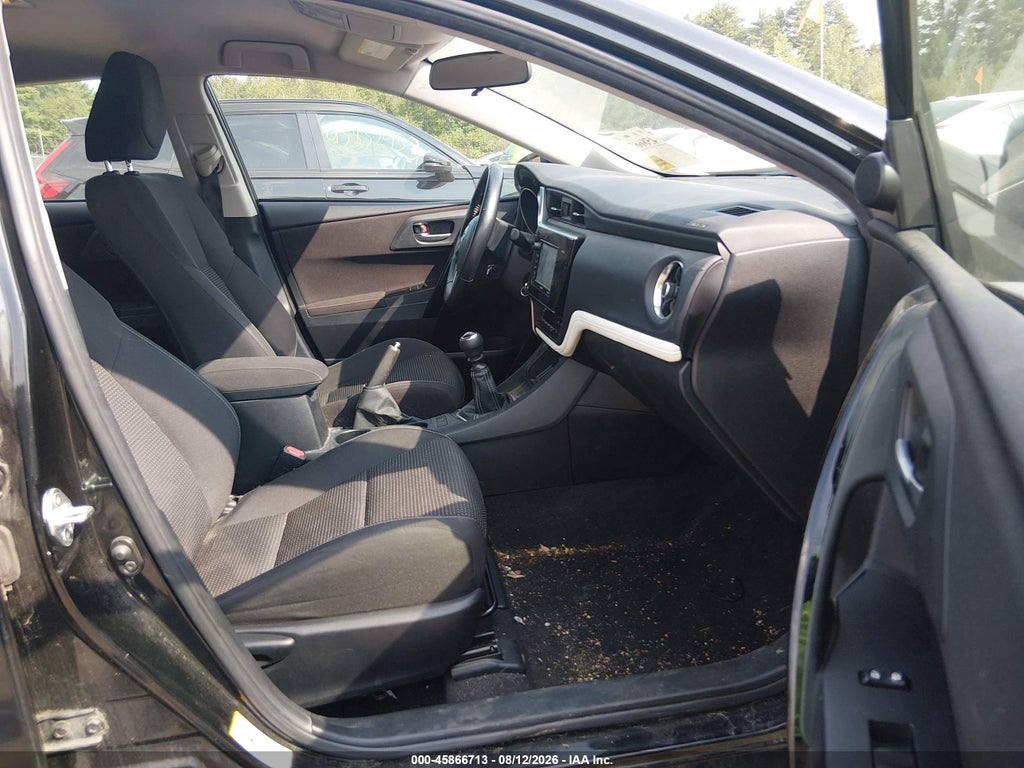 2016 Scion IM photo 5