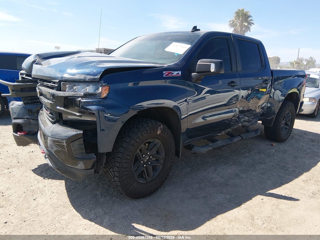 2021 Chevrolet Silverado 1500 4WD Short BED LT Trail Boss photo 2