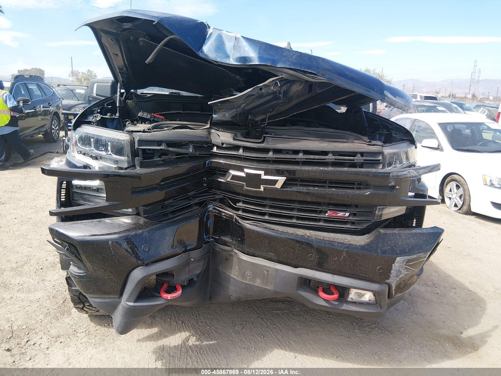2021 Chevrolet Silverado 1500 4WD Short BED LT Trail Boss photo 6