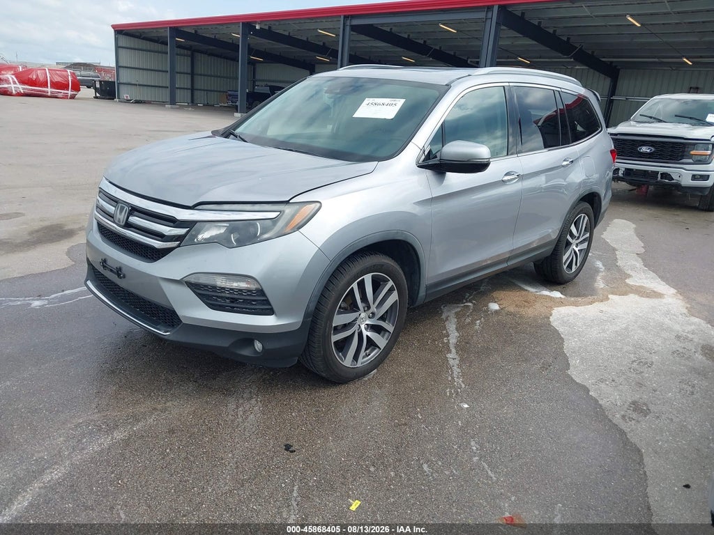 2017 Honda Pilot Touring photo 2