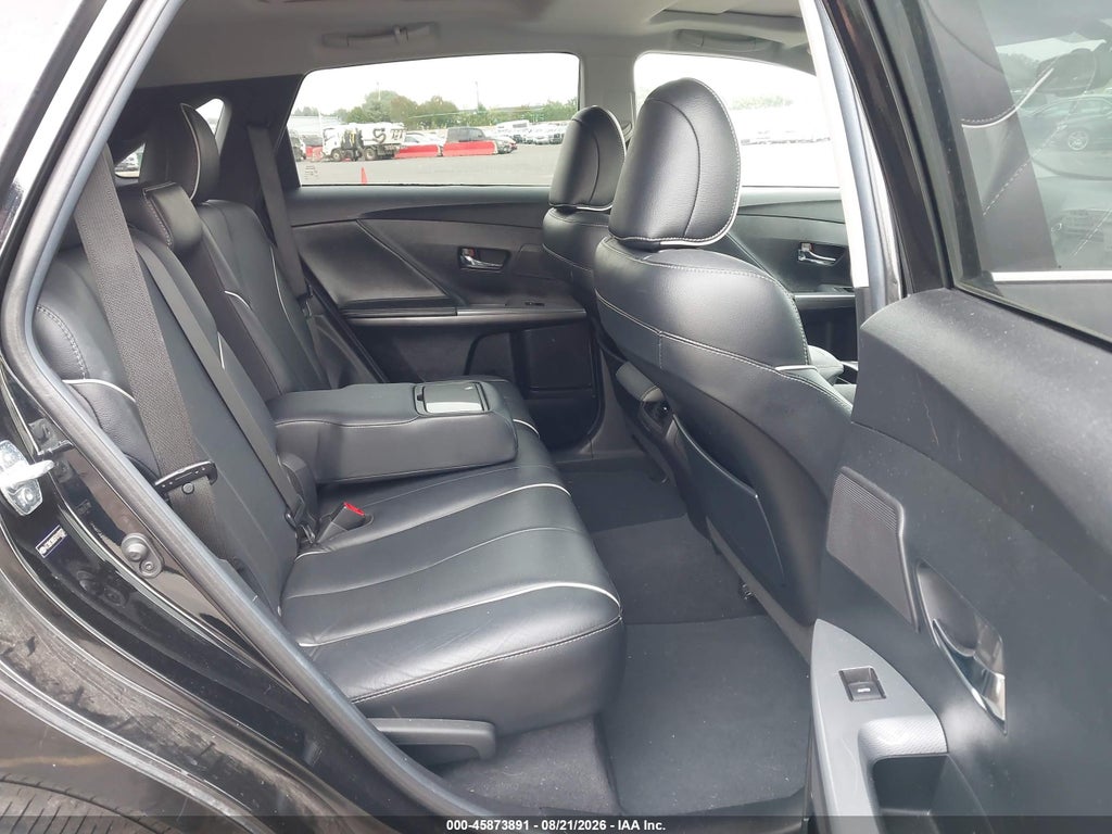 2015 Toyota Venza Limited V6 photo 8