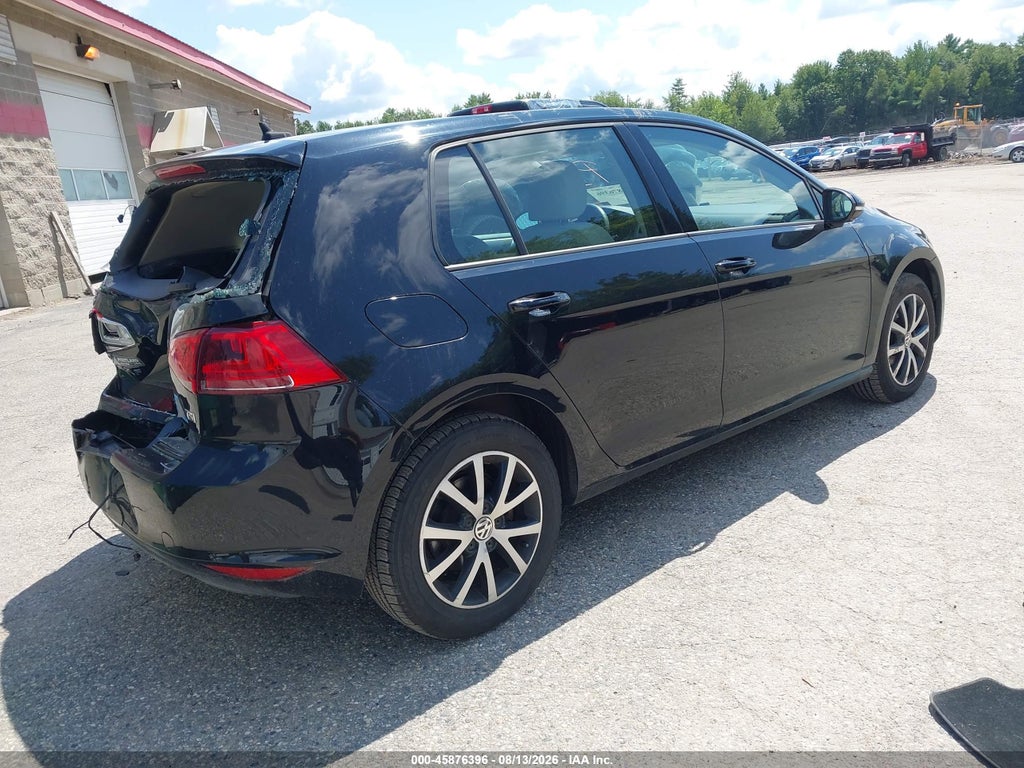 2016 Volkswagen Golf TSI S 4-Door photo 4