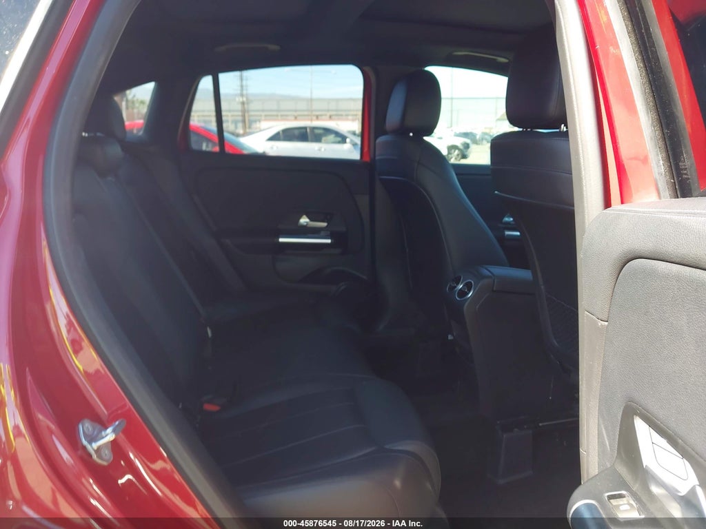2021 Mercedes-Benz GLA 250 photo 8