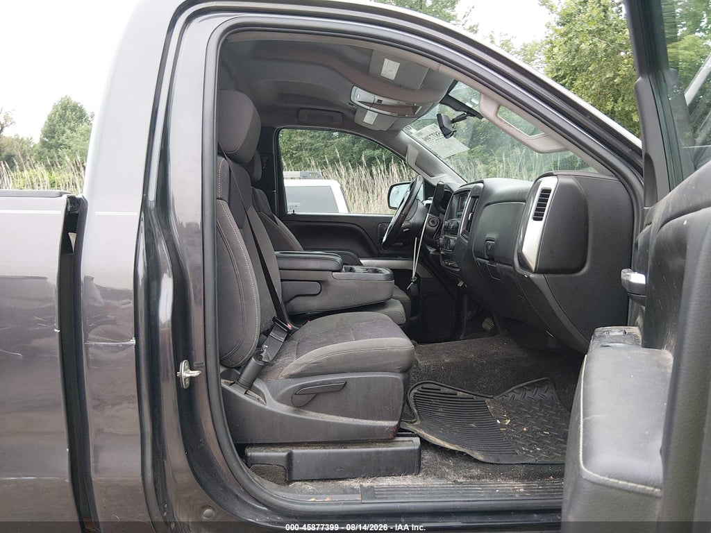 2014 Chevrolet Silverado 1500 LT photo 5