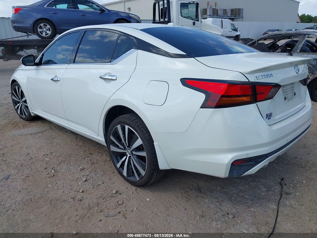 2022 Nissan Altima Platinum Intelligent AWD photo 3