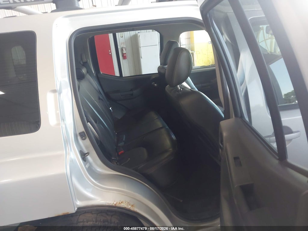 2010 Nissan Xterra SE photo 8