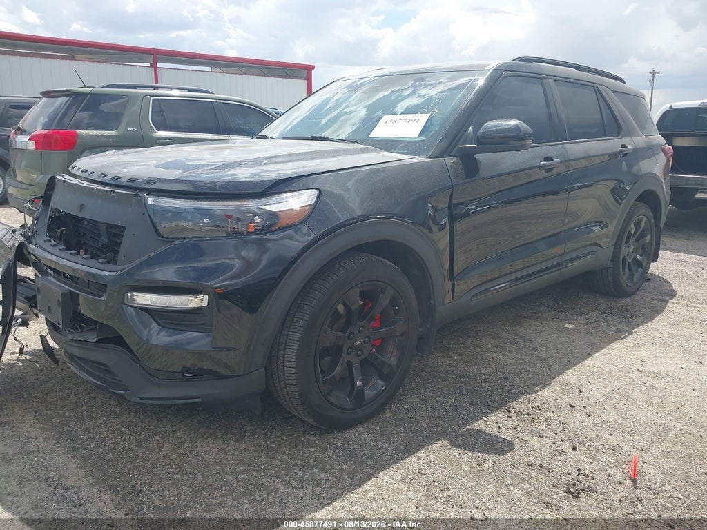 2020 Ford Explorer ST photo 2
