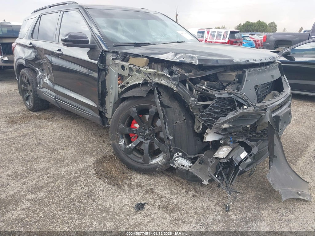 2020 Ford Explorer ST photo 6