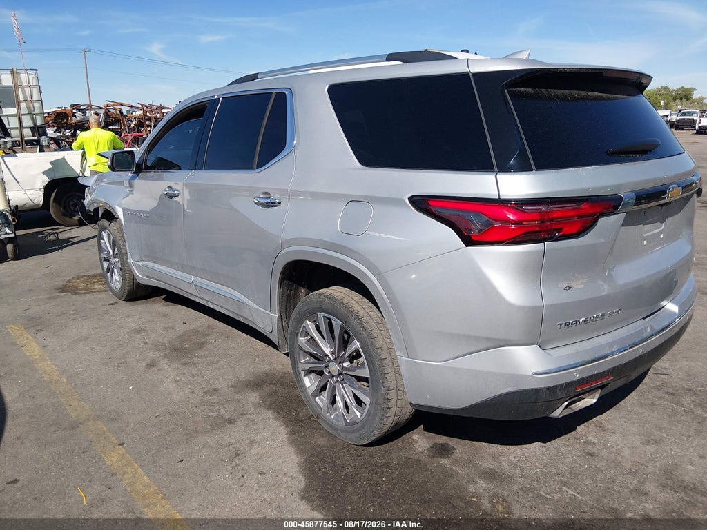 2022 Chevrolet Traverse AWD Premier photo 3