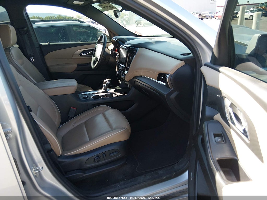 2022 Chevrolet Traverse AWD Premier photo 5