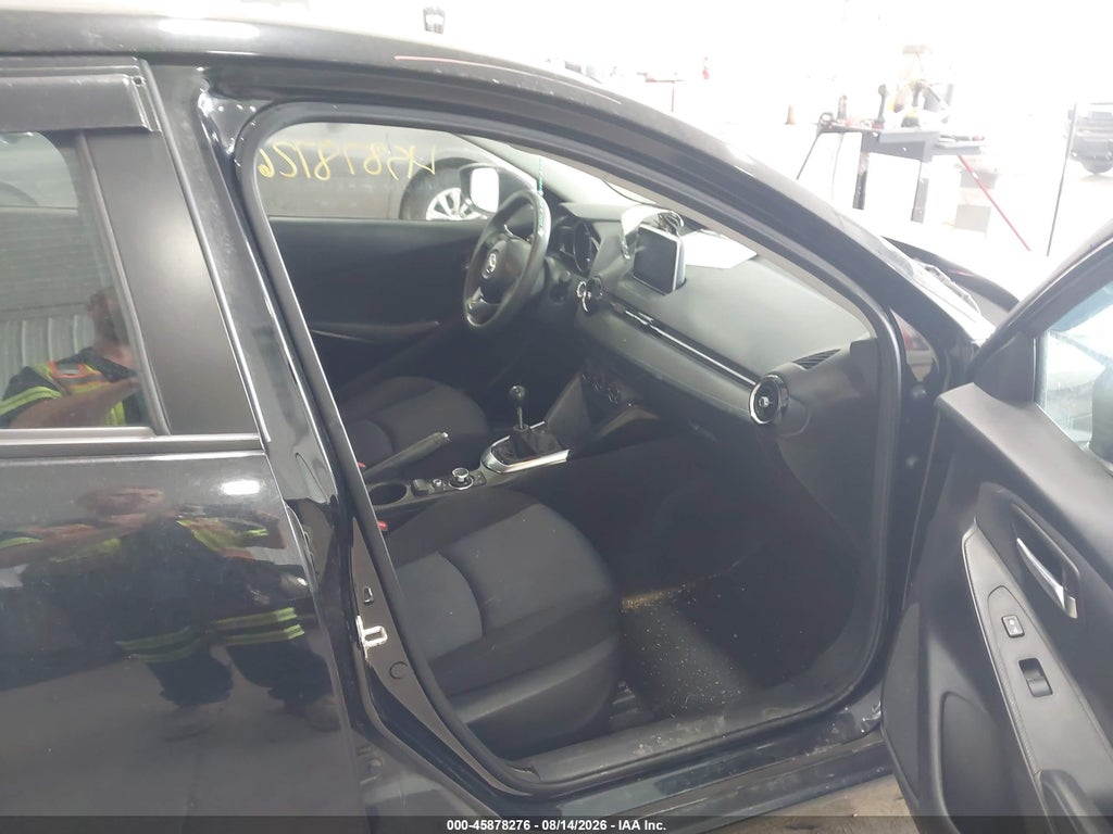 2017 Toyota Yaris IA photo 5