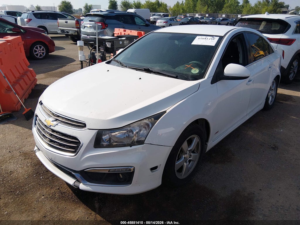2016 Chevrolet Cruze Limited 1LT Auto photo 2