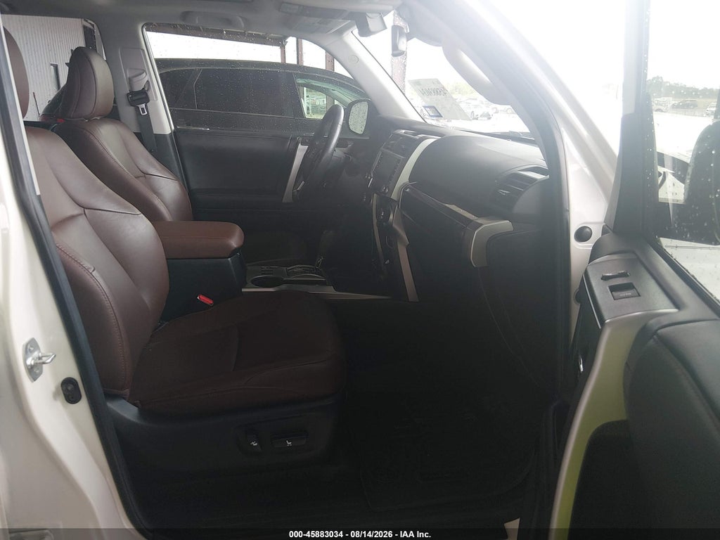 2020 Toyota 4RUNNER Limited photo 5