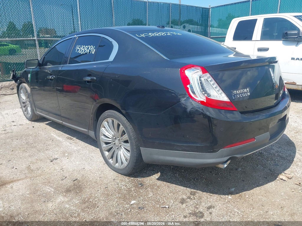 2013 Lincoln MKS photo 3