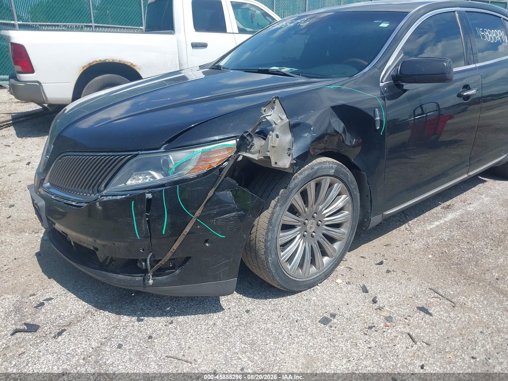2013 Lincoln MKS photo 6