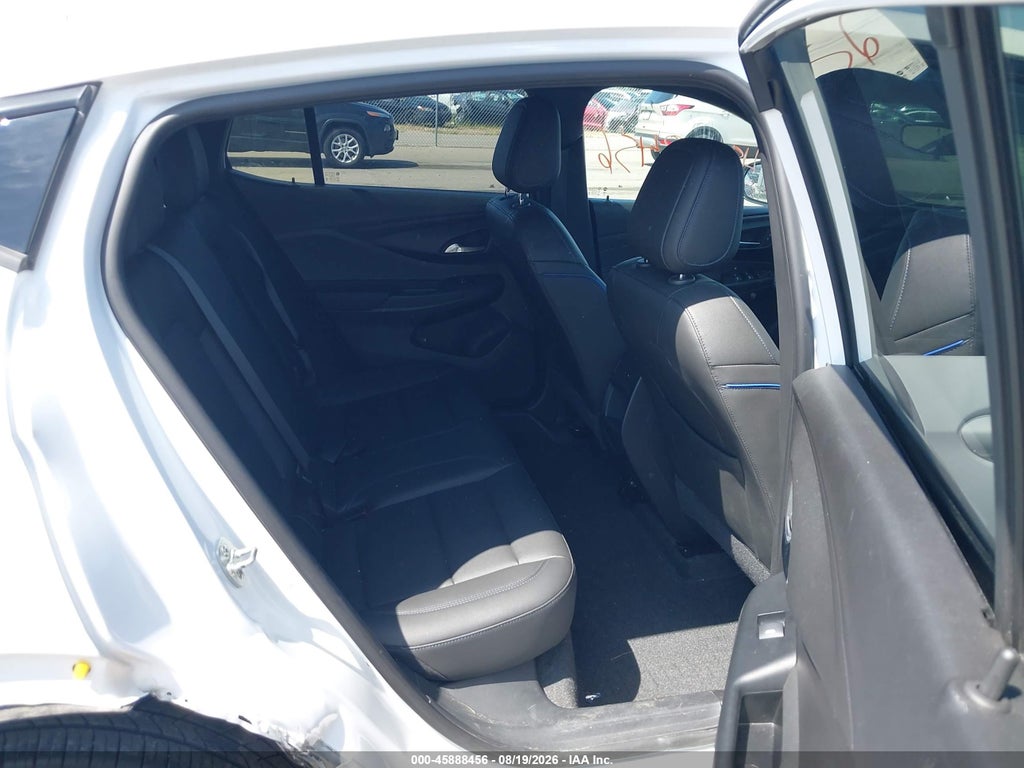 2025 Buick Envista Sport Touring FWD photo 8