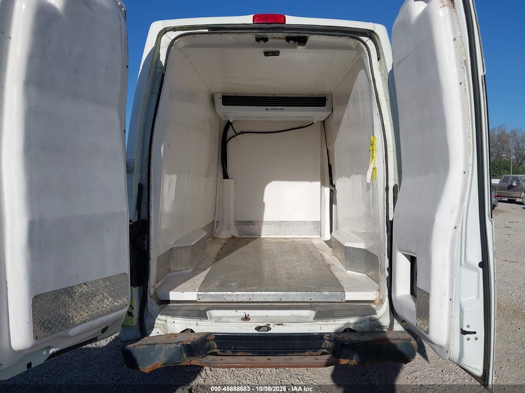 2014 Nissan NV Cargo NV2500 HD S V6/SV V6 photo 8