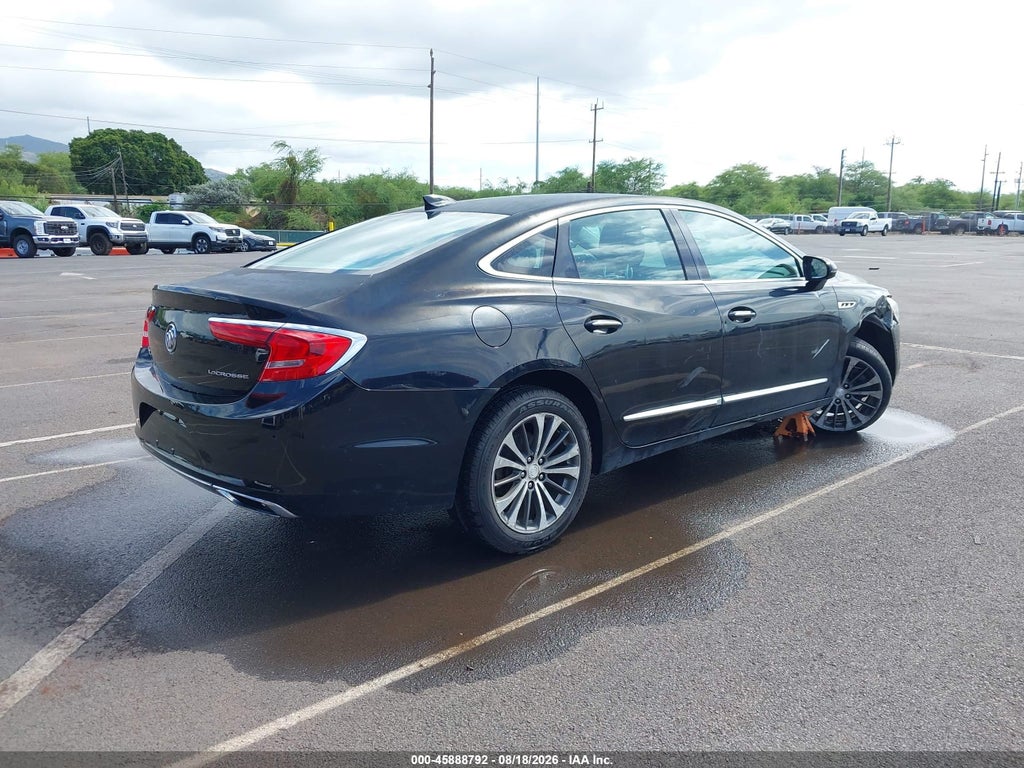 2017 Buick Lacrosse Premium photo 4