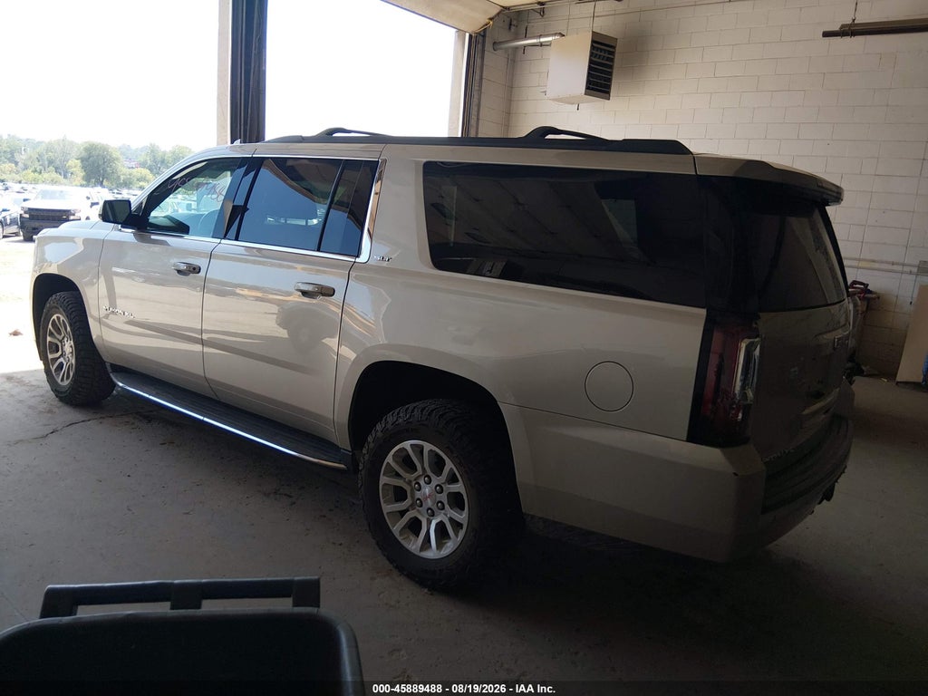 2017 GMC Yukon XL SLT photo 3