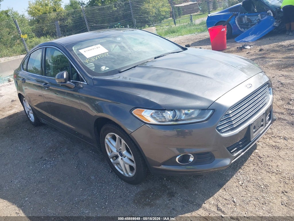 2015 Ford Fusion SE photo 1