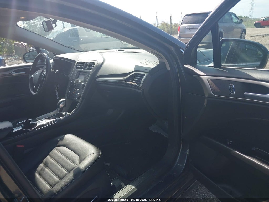 2015 Ford Fusion SE photo 5
