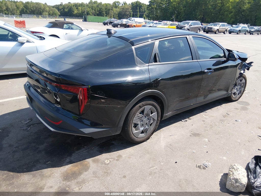 2026 Kia K4 LX photo 4