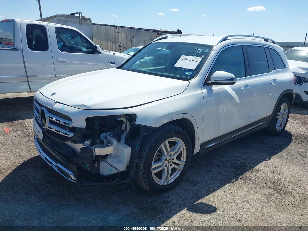 2020 Mercedes-Benz GLB 250 4MATIC photo 2