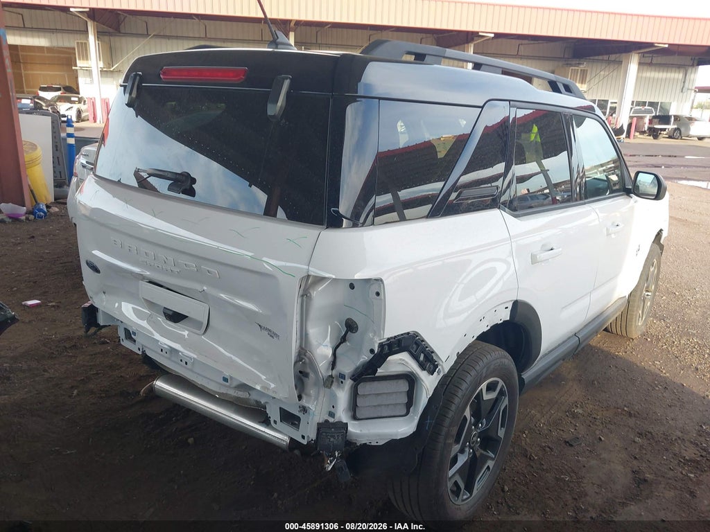 2024 Ford Bronco Sport Outer Banks photo 4