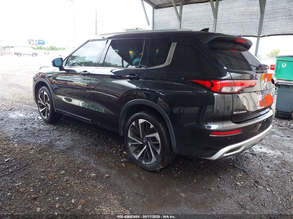 2022 Mitsubishi Outlander SEL Special Edition 2WD photo 3