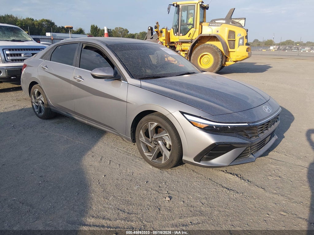 2024 Hyundai Elantra SEL photo 1