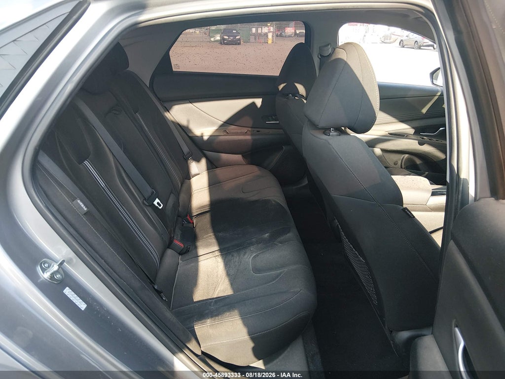 2024 Hyundai Elantra SEL photo 8