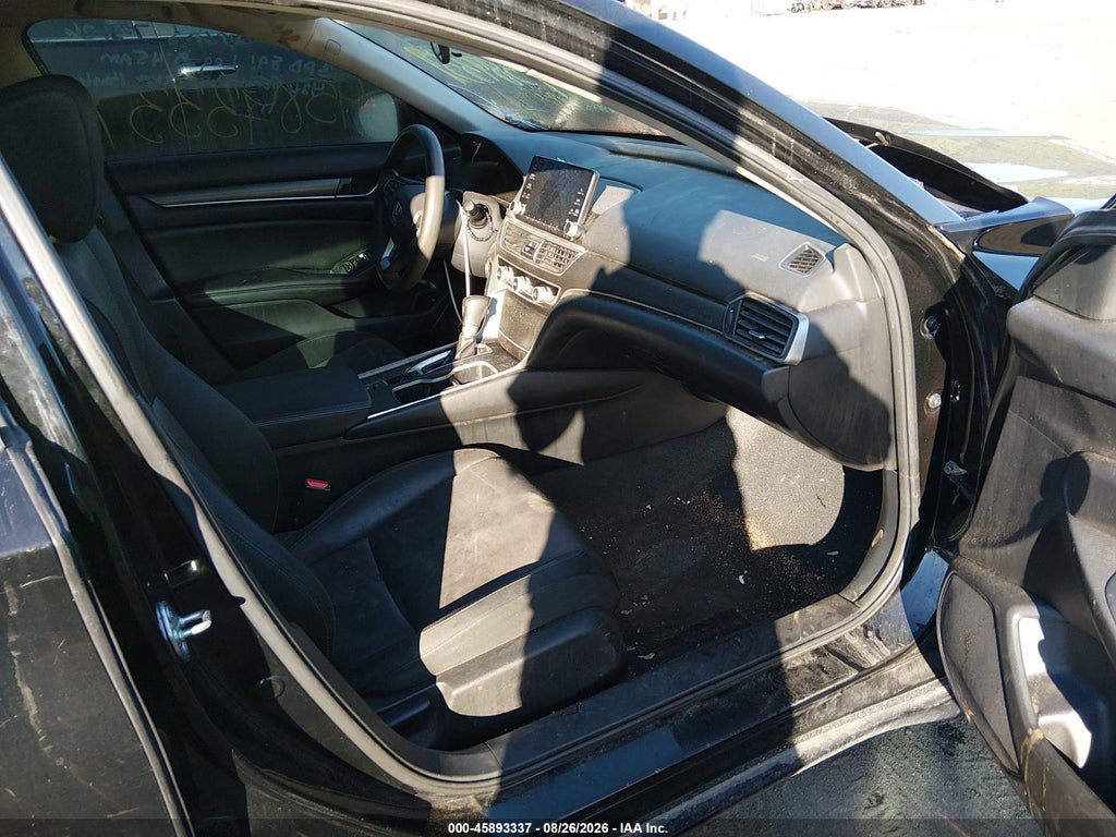 2020 Honda Accord LX photo 5