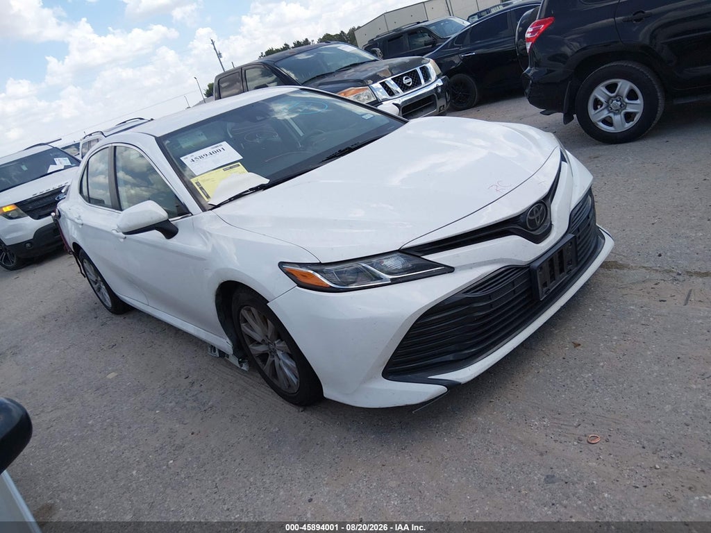 TOYOTA CAMRY 2020