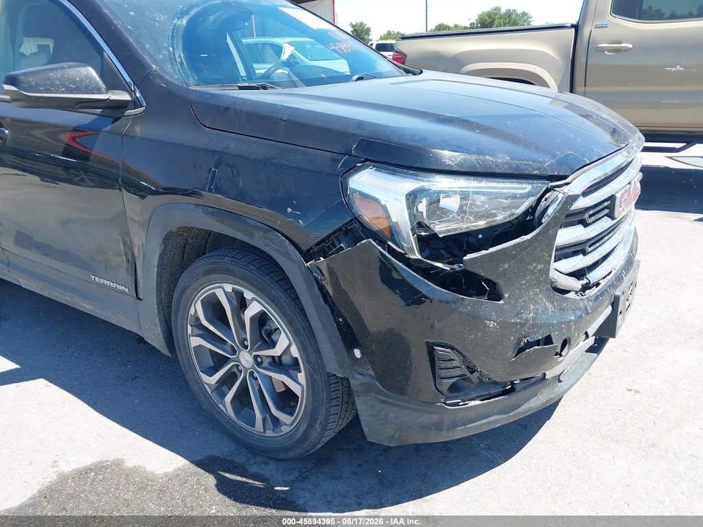 2020 GMC Terrain FWD SLT photo 6