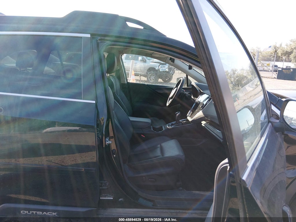 2020 Subaru Outback Onyx Edition XT photo 5