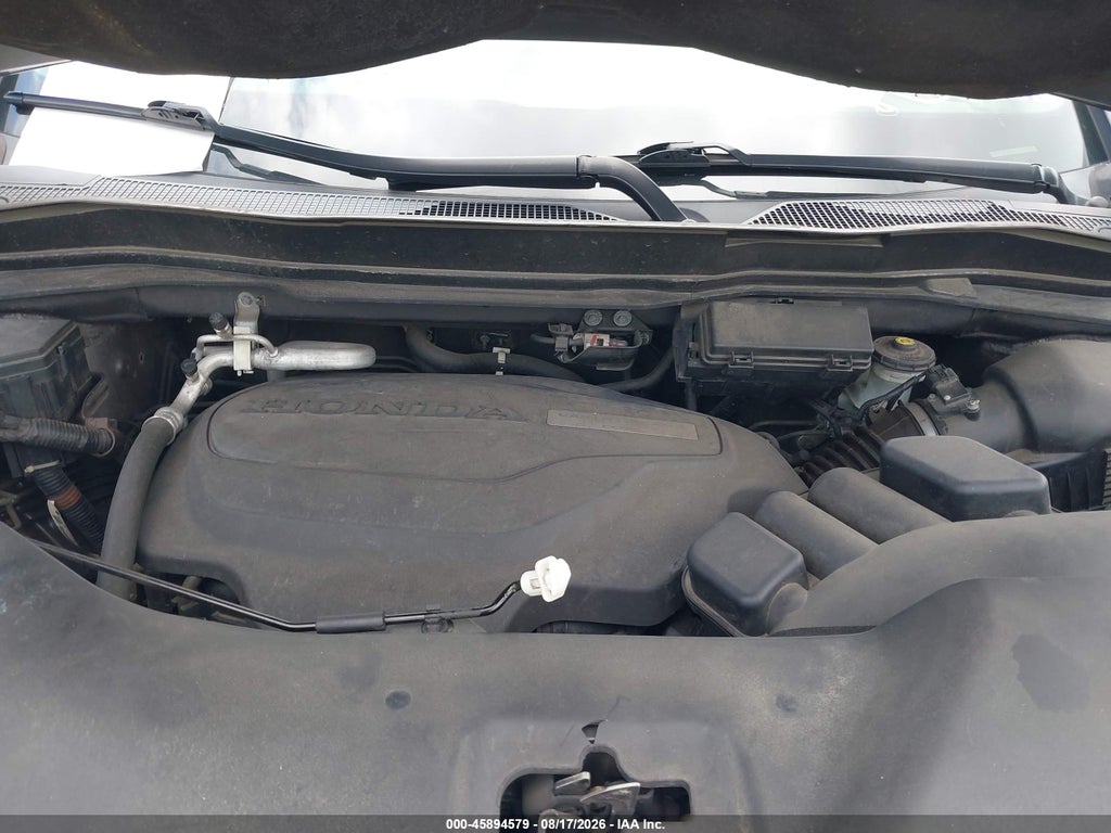 2019 Honda Pilot LX photo 10