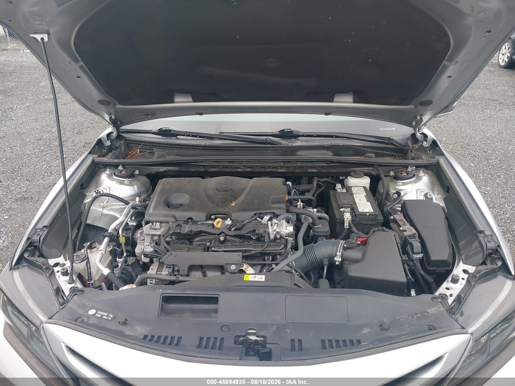 2022 Toyota Camry SE photo 10