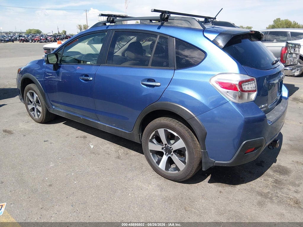 2015 Subaru XV Crosstrek Hybrid Touring photo 3